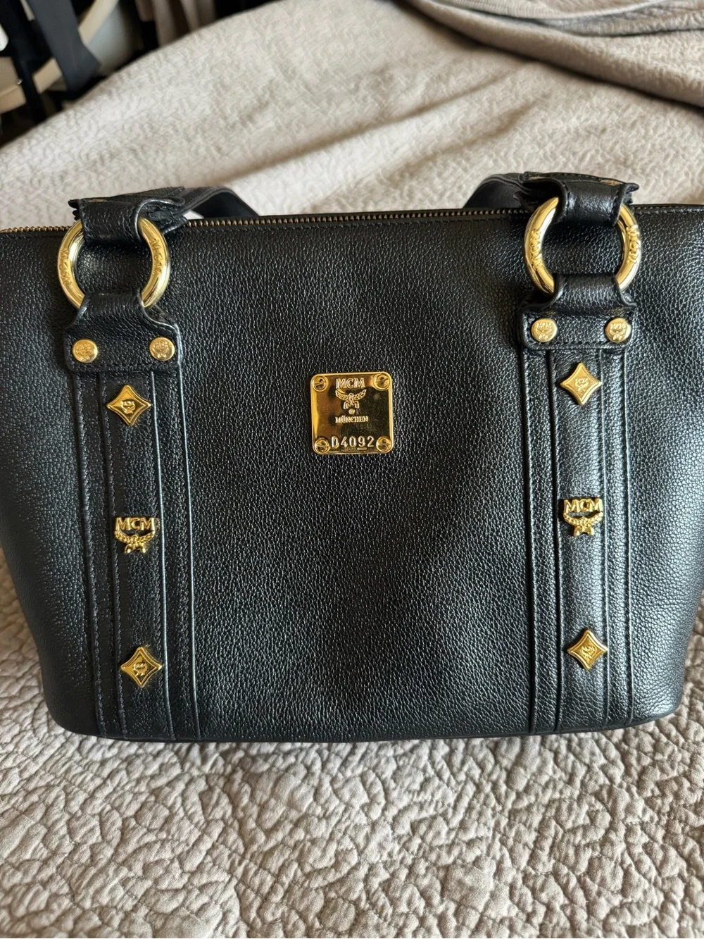 EUC Pebbled Leather Red Interior Vtg Medium MCM Tote - Picture 4 of 16